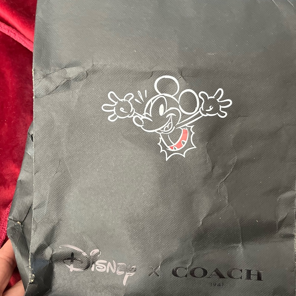 COACH X DISNEY MICKEY KISSLOCK WRISTLET/CLUTCH ❤️LIMITED EDITION ❤️Mint cond… - Picture 10 of 10